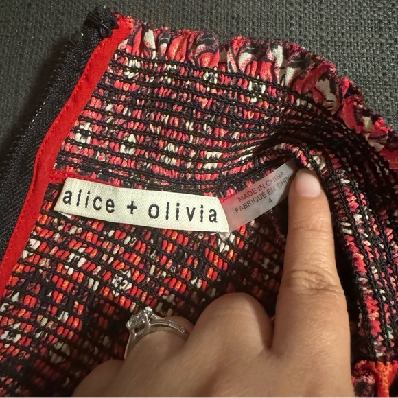 Alice + Olivia Elvira Tiered Long Sleeve Smocked Mini Dress in Red/Black Size 4 - Picture 16 of 16